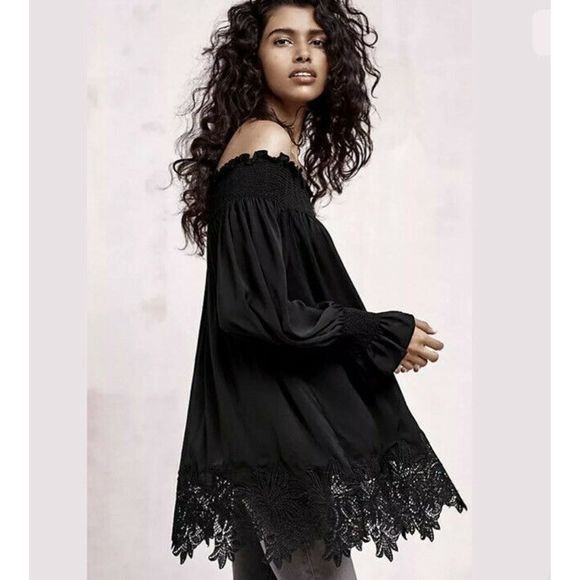 Anthropologie Vettora Off Shoulder Blouse by Eri + Ali Black/Crochet XS - Picture 2 of 5